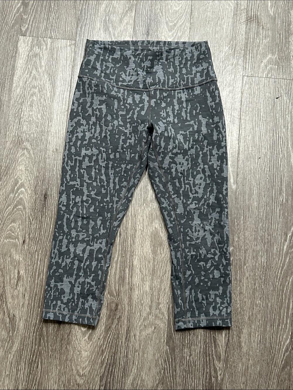 Heathered PU Asphalt Grey Lululemon Wunder Train High Rise Crop Leggings